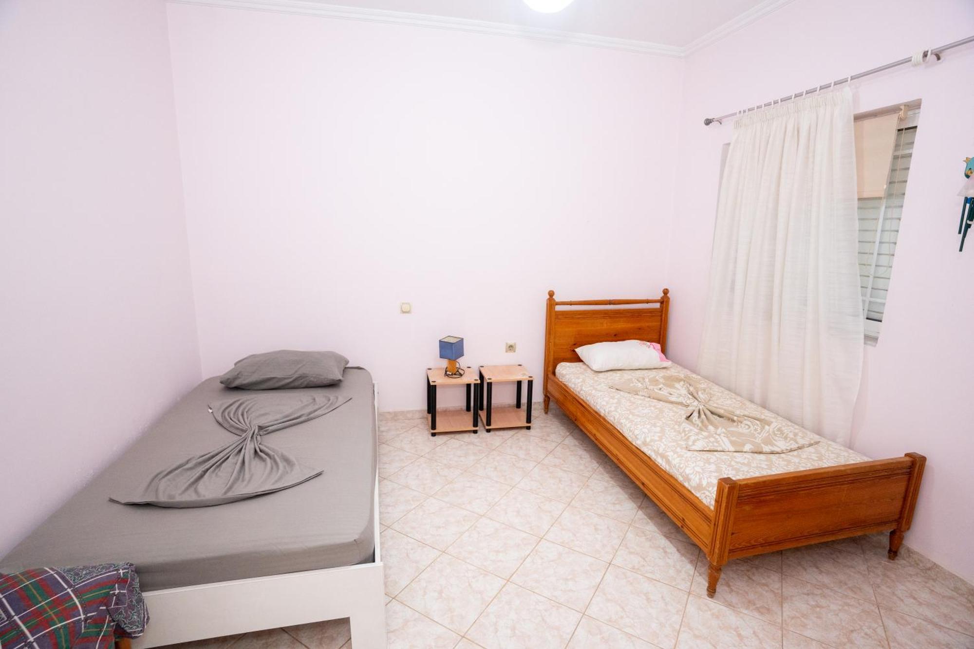 Connie'S Apartments Sarandë Eksteriør billede